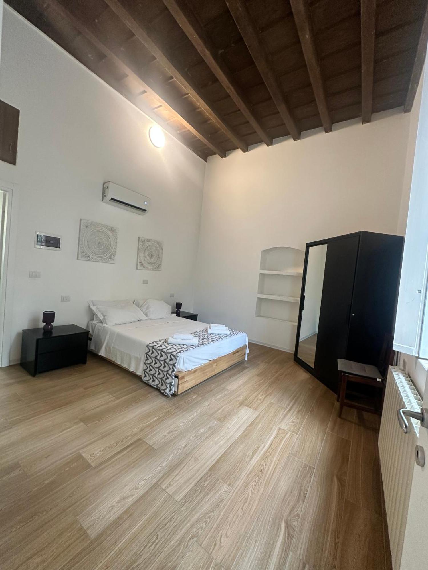 Conte Durini Apartments & Rooms Arcore Εξωτερικό φωτογραφία